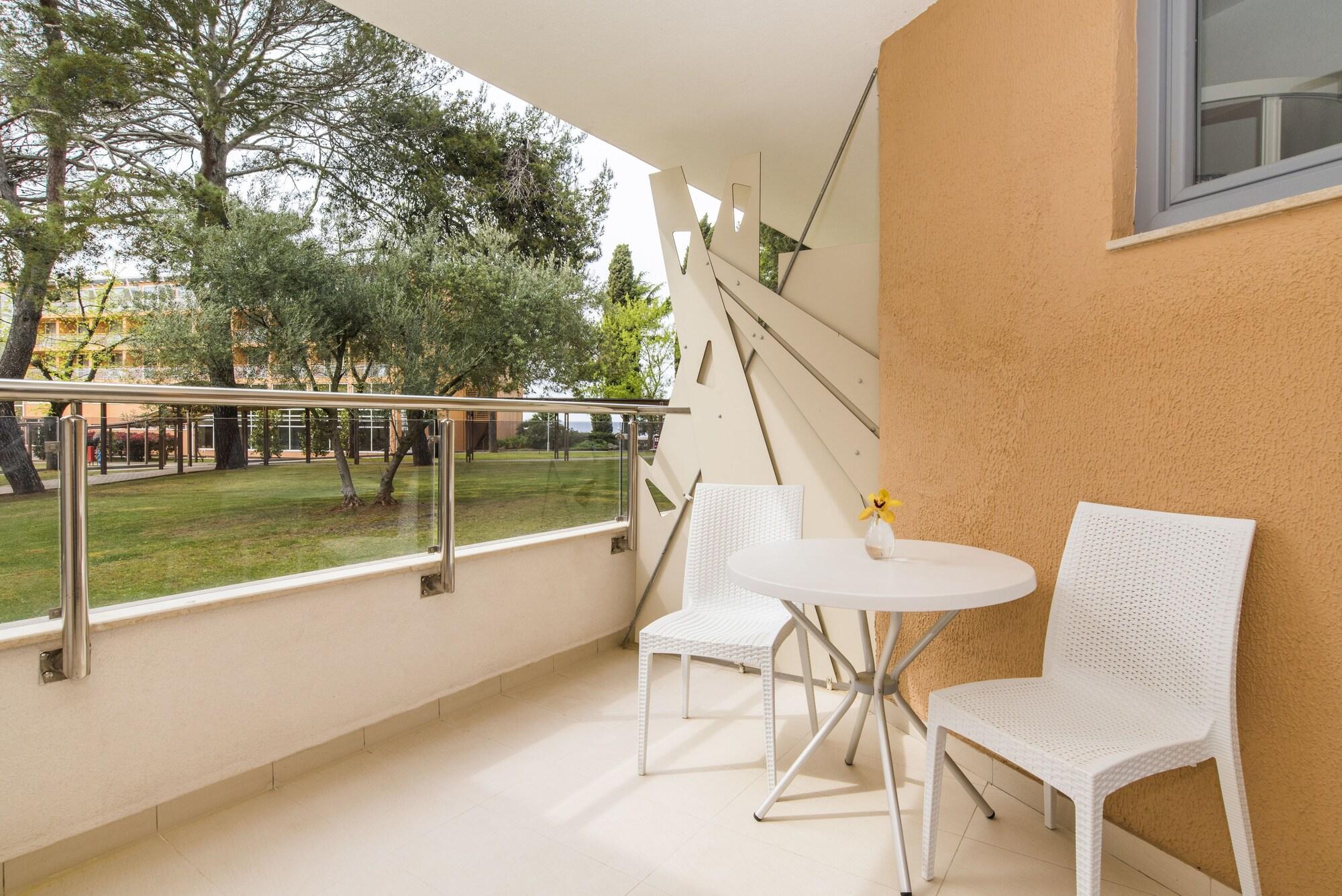 Hotel Plava Laguna 4*
