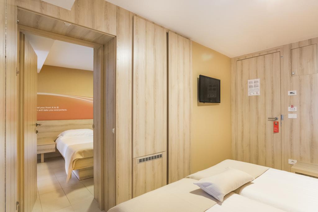 Plava Laguna Hotel